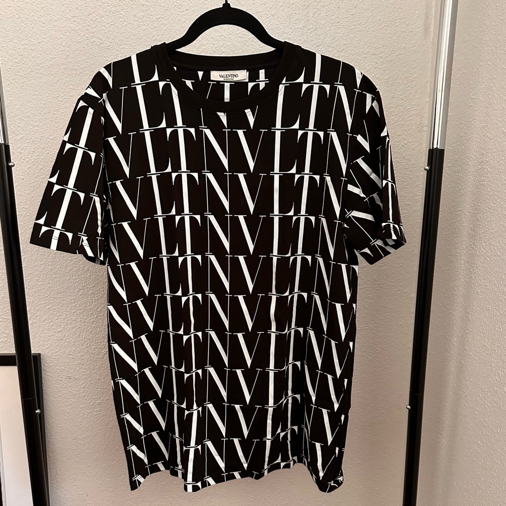 Valentino Tshirt man